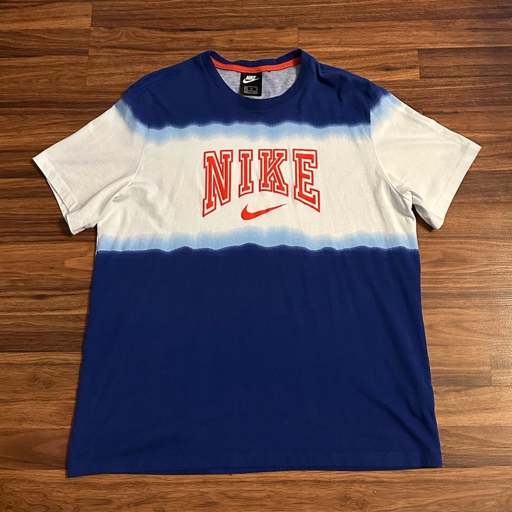 Nike Essential Center Logo Shirt, Size: X-Large